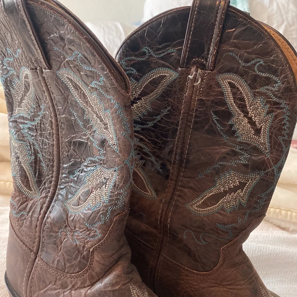 Justin’s dark brown cowboy boots stitching white blue teal matte and shiny - Picture 3 of 7